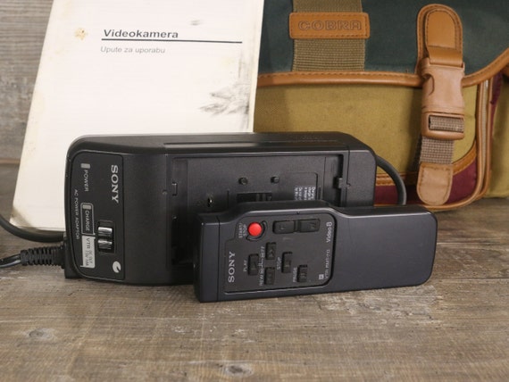 Sony Handycam CCD-TR502E PAL Video Camera With Remote Control