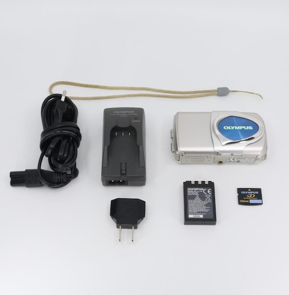 【動作確認済】 Olympus μ【mju:】 G0416-0326-11ID Olympus Mju 300 Digital Camera + XD Memory Card, Strap, Battery