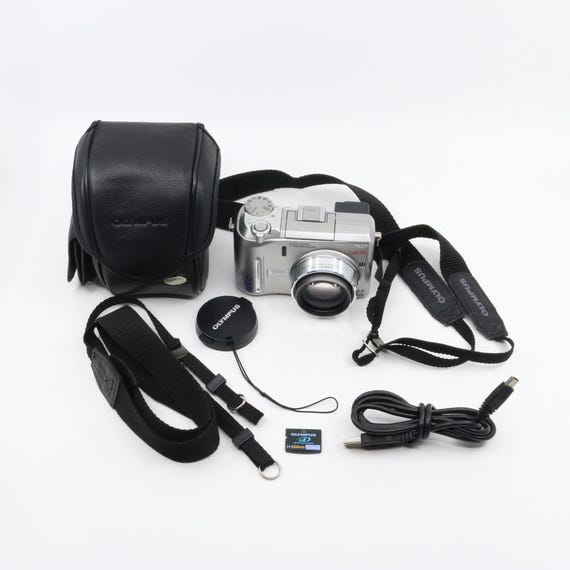 SET Olympus Camedia C-750 Zoom + Original Bag, Straps, XD Memory