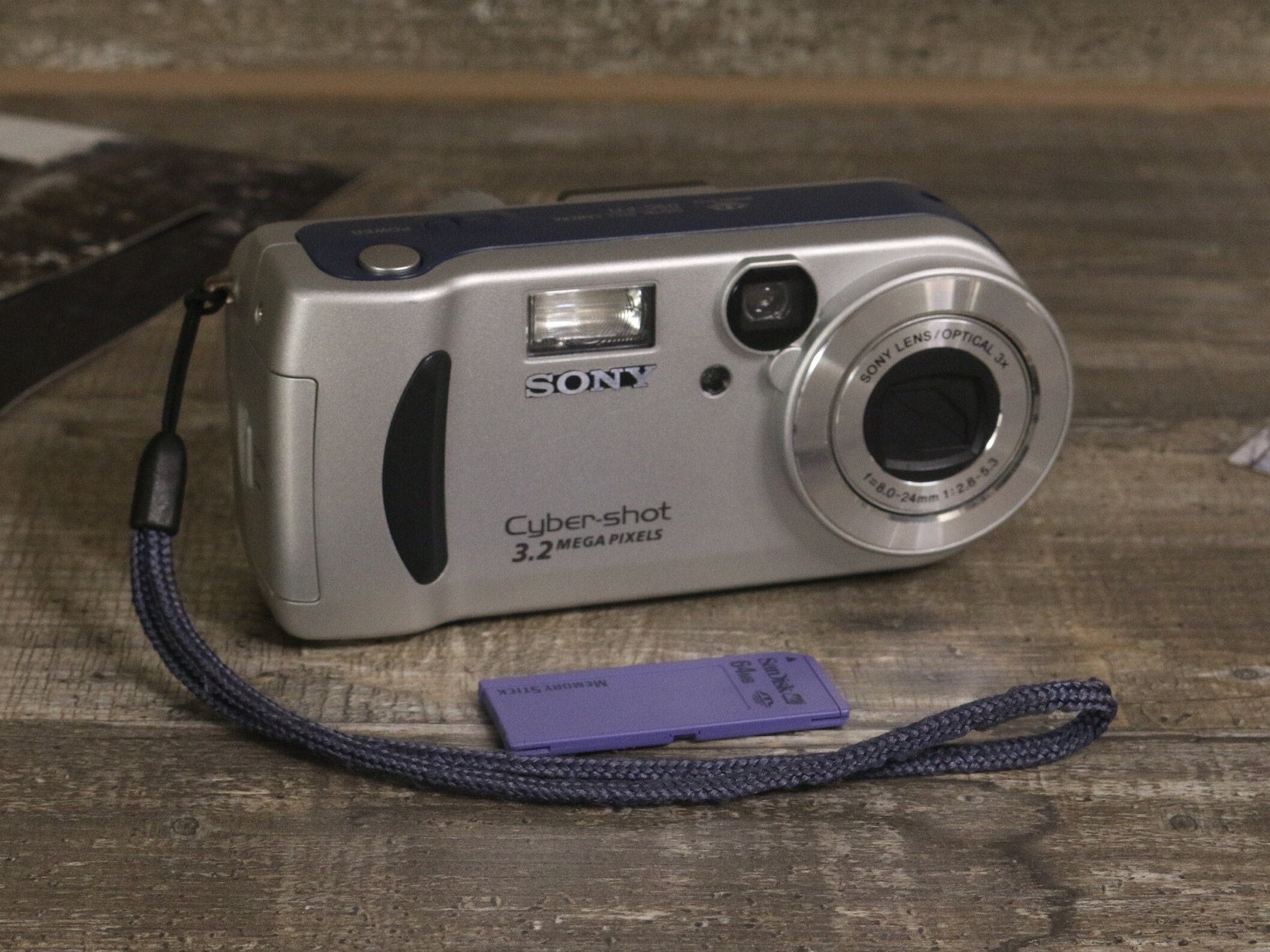Sony Cyber-shot DSC-P71 3.2 Megapixel With Memory Stick and