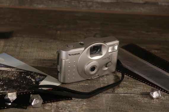 Working Fujifilm Clear Shot BF Point and Shoot Easy to Use 35mm