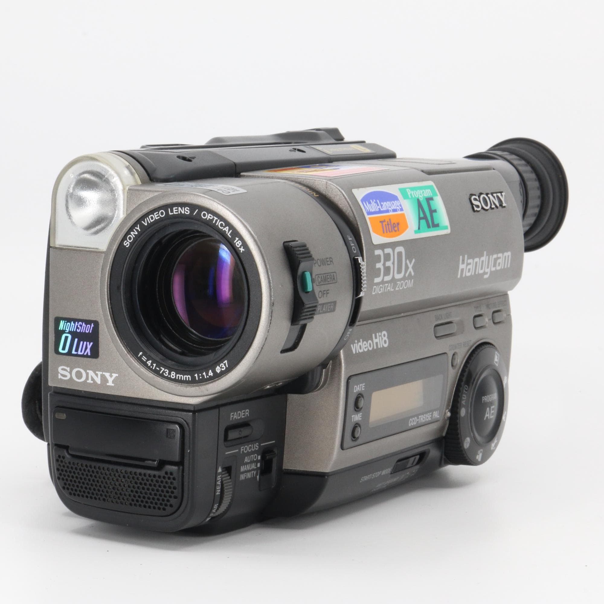 Sony Handycam CCD-TR515E Video Hi8 Pal Camera + Strap, Battery, AV
