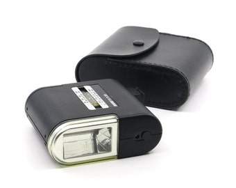 Revue Tron BC28 Flash Hot-shoe con custodia *fotocamera non inclusa*