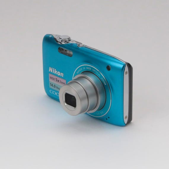 Nikon Coolpix S3100 Blue Digital Camera Set (power Adapter Based