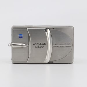 Konica Minolta Dimage G600 Vintage Digital Camera Set (power
