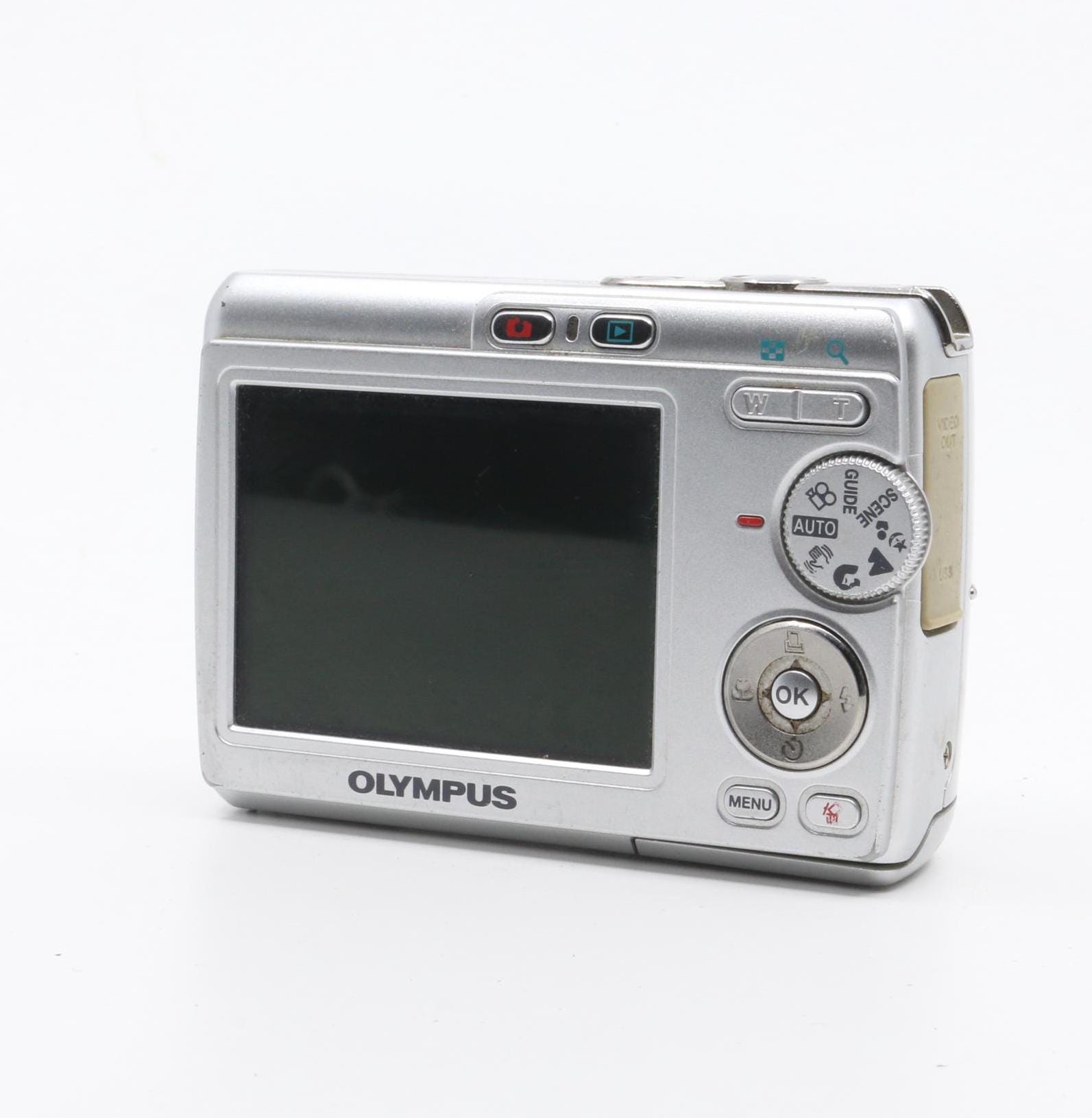 Olympus FE-170 Digital Camera + XD Memory Card (shows Signs of Use