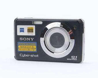MINT Sony DSC-W215 Vintage Digital Camera Set (power adapter based on location: eu/usa/au/uk)
