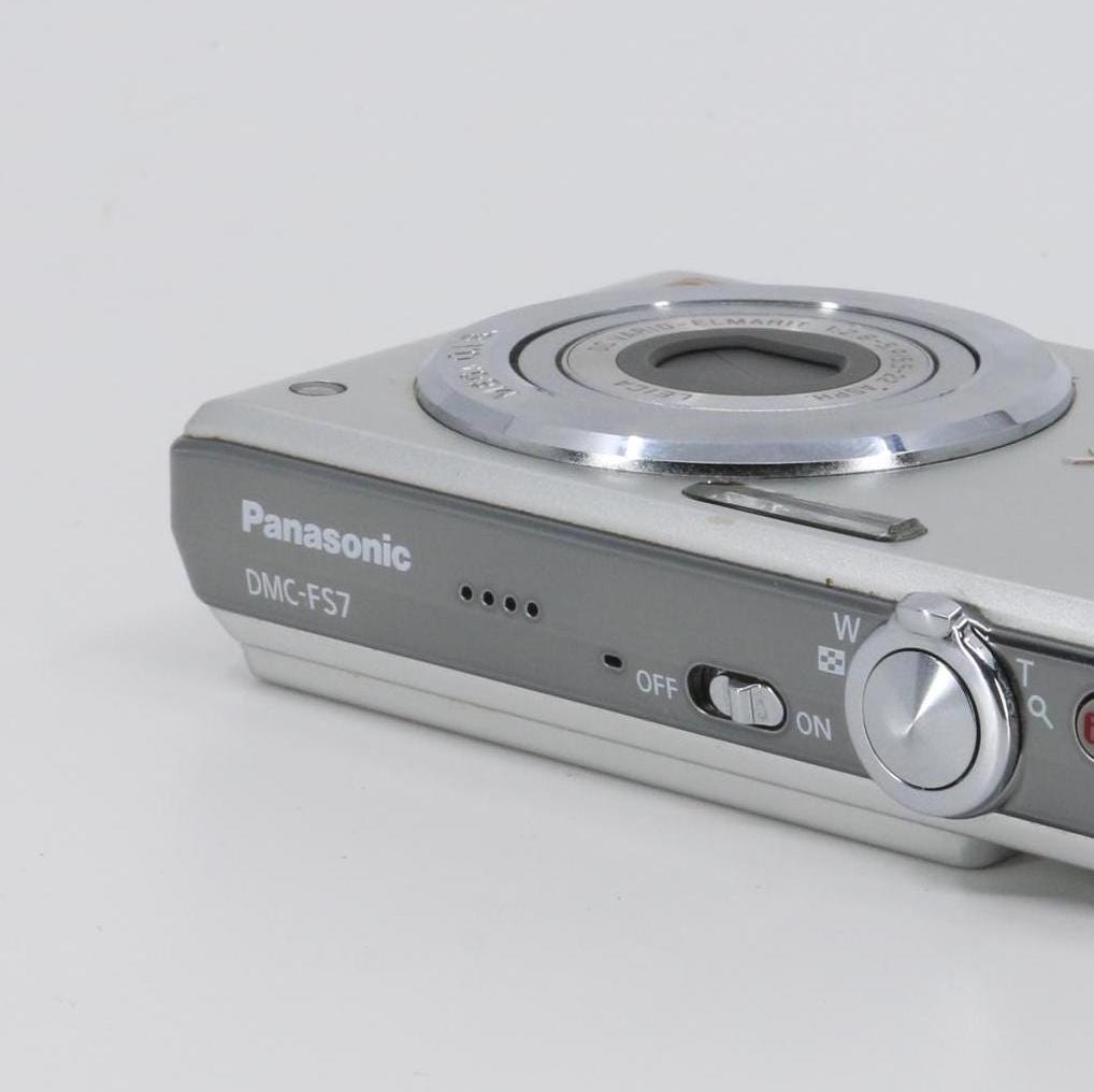 MINT Panasonic Lumix DMC-FS7 Leica Digital Camera Set (american