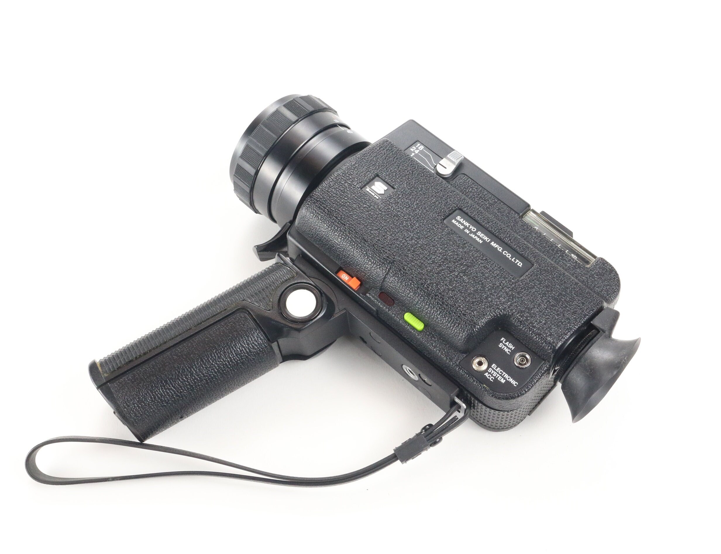 MINT Sankyo ES-66XL Super 8 Film Camera Set With Lens Hood, Cap