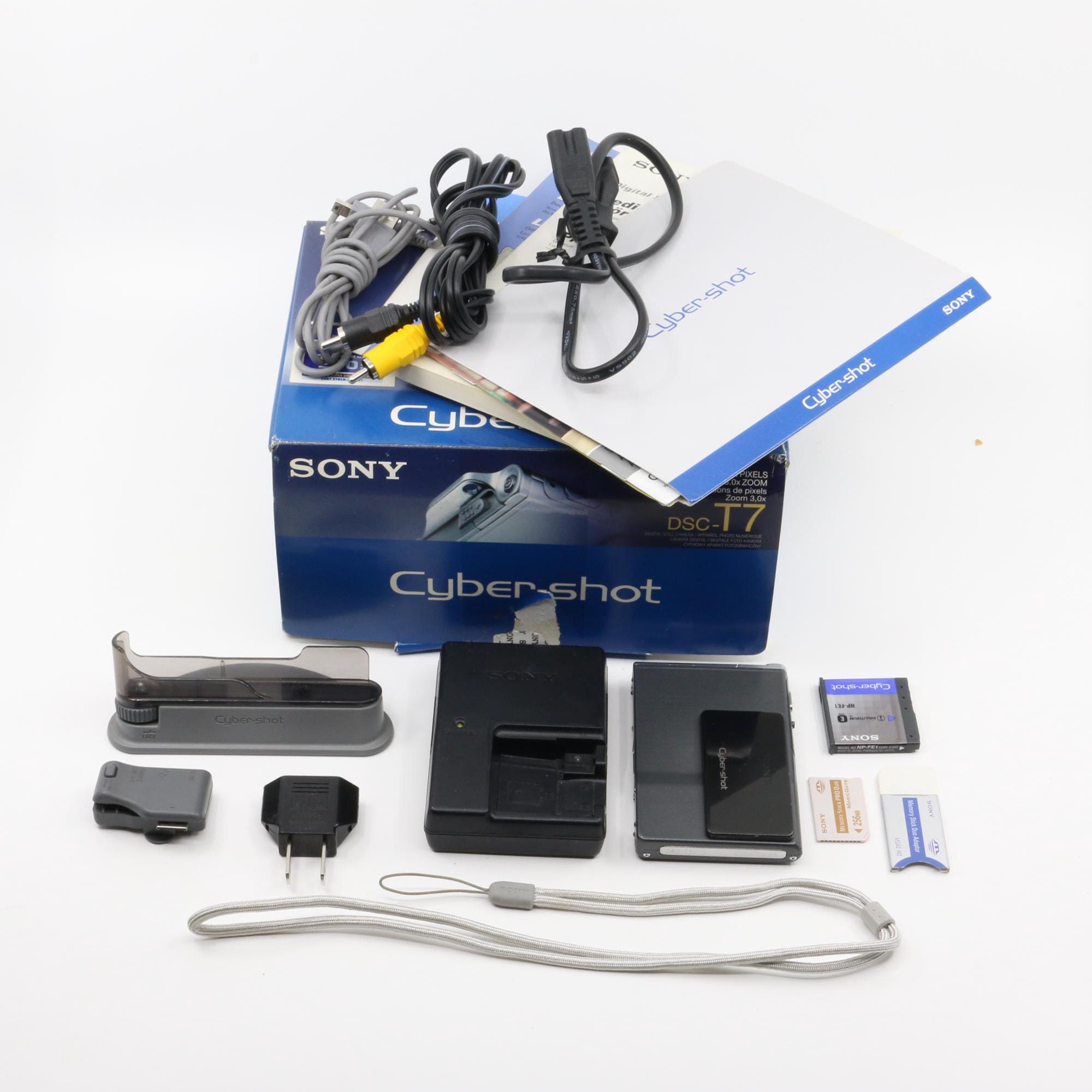 SONY DSC-T7 バッテリー2本USDケーブルと専用カバー付きセット SONY DSC-T7 バッテリー2本USDケーブルと専用カバー付きセット