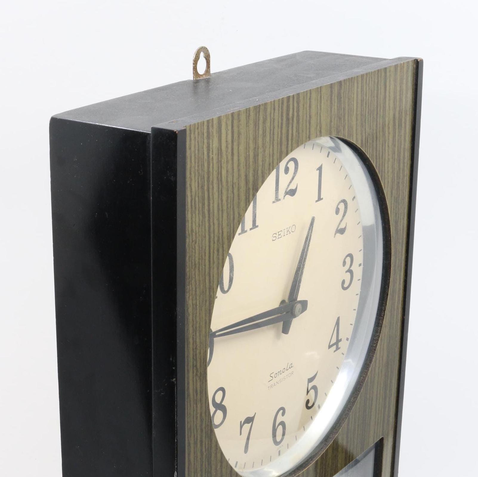 Seiko Sonola Transistor Date Electro-magnetic Pendulum Wall Clock