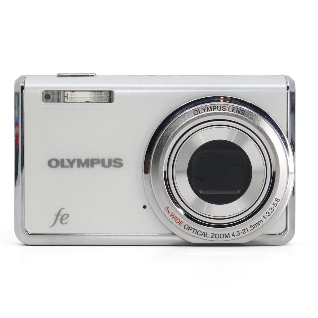 Set Olympus FE-5020 Digital Camera +strap, USB Cable, Memory Card
