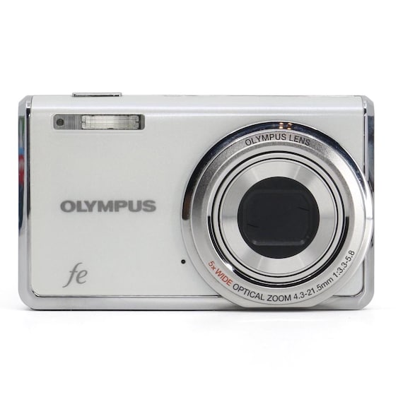 Set Olympus FE-5020 Digital Camera +strap, USB Cable, Memory Card