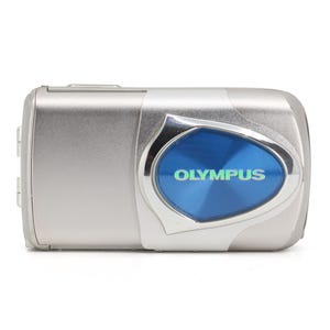 Fotocamera digitale Olympus Mju 300 + scheda di memoria XD, cinghia, batteria e caricabatteria (adattatore di alimentazione americano/europeo)