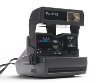 Polaroid 636 Close Up Instant Film Camera