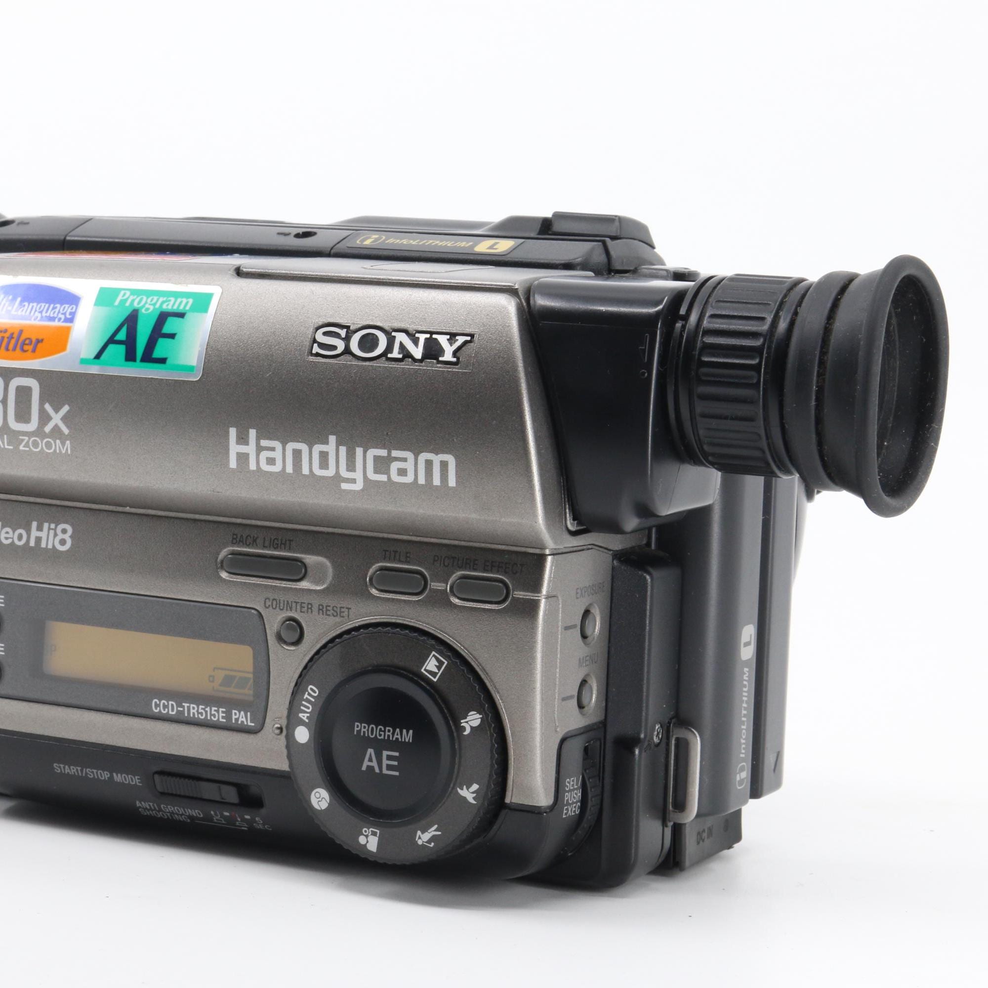 Sony Handycam CCD-TR515E Video Hi8 Pal Camera + Strap, Battery, AV