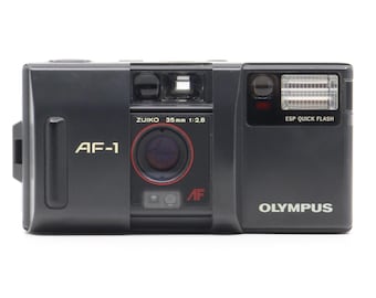 Fotocamera a pellicola 35 mm vintage Olympus AF-1 Zuiko MENTA