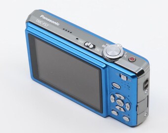 Panasonic Lumix DMC-FS7 Leica Lens Digital Camera Set With Charger