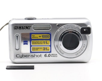 Sony Cyber-shot DSC-S600 Zeiss Digital Camera with Memory Card