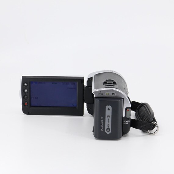 Compact Sony Handycam HDR-CX105 Digital Camera Set (american