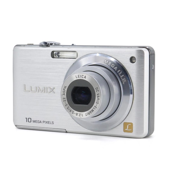 MINT Panasonic Lumix DMC-FS7 Leica Digital Camera Set (american