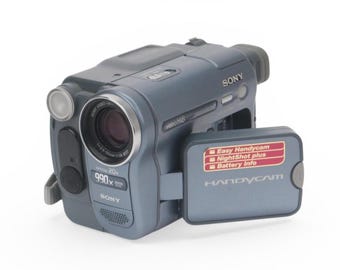 Boxed Sony CCD-TRV228E Video Hi8 Camcorder Set