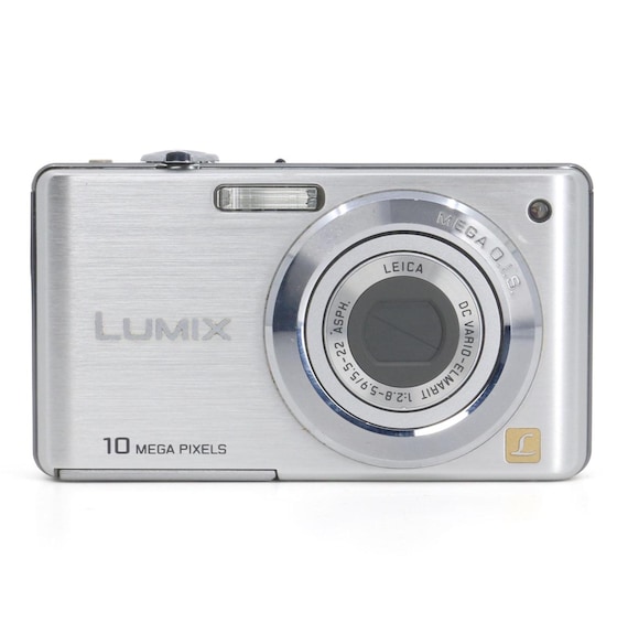 MINT Panasonic Lumix DMC-FS7 Leica Digital Camera Set (american