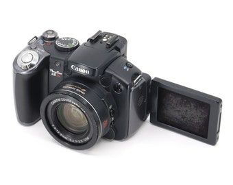Canon Powershot S5IS Vintage Digital Camera With Memory Card