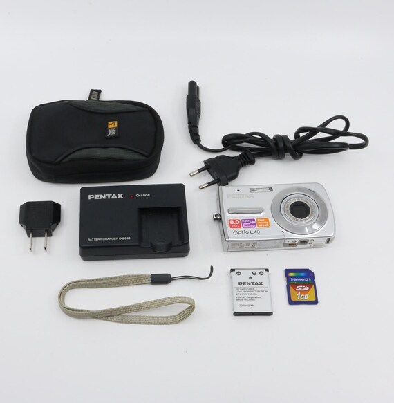 MINT SET Pentax Optio L40 Digital Camera + Case, Charger With