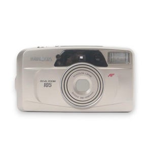 Appareil photo argentique Minolta Riva Zoom 105 35 mm avec dragonne