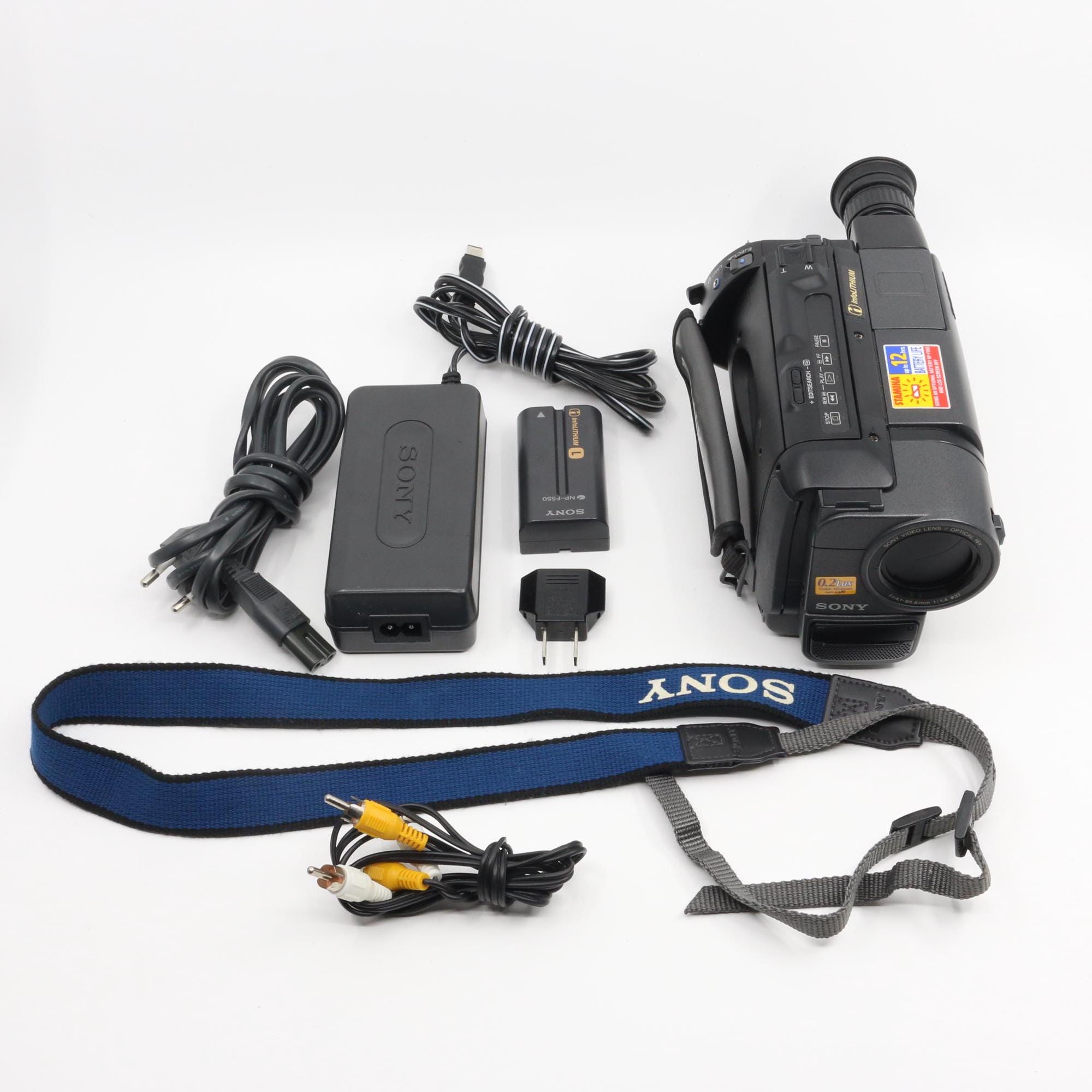 MINT Set Sony Handycam CCD-TRV15E + Hama Bag, Charger, Strap, AV