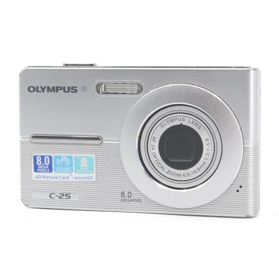 Olympus C-25 Compact Digital Camera + XD Memory Card, Strap