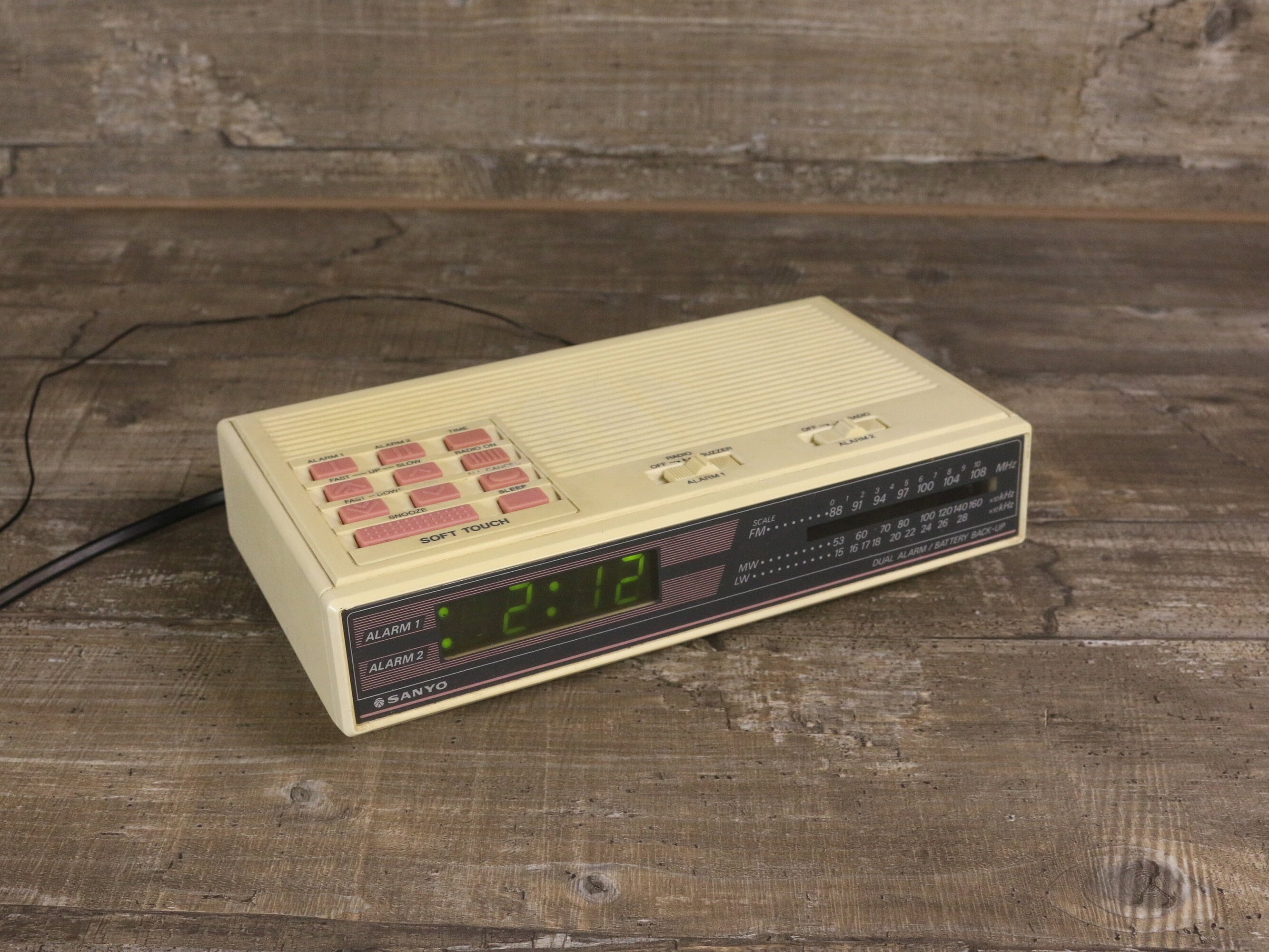 Vintage Sanyo Digital Alarm Clock RM 7400 - Etsy