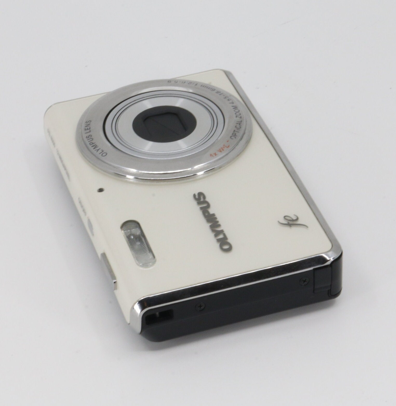 Olympus Fe-4000 Vintage Digital Camera With Battery, Charger (EU