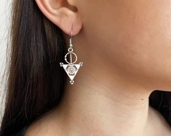 Earrings for women, jewelry for women in the shape of a Berber FIBULE in plated silver, Moroccan craftsmanship