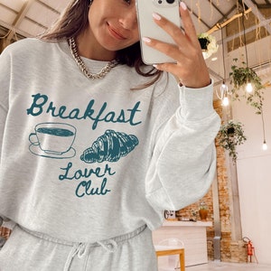 Breakfast Lover Club Sweatshirt,Sunday Breakfast Sweatshirt,Trendy Aesthetic Crewneck,Brunch Sweatshirt,reakfast Lover Gift,Sunday Funday