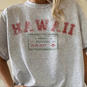Hawaii Vacation Tshirt ,Beach Trip ,  Hawaii Trip Shirt , Old School Style Hawaii Tee , Hawaii Lover Shirt ,Hawaii City Shirt, Collage Style