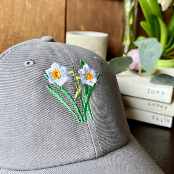 Floral Embroidered Hat W/ Daffodils, Flower Dad Hat Soft 100% Cotton Gray  Baseball Cap, Plant Mom Gifts for Her, Gardening Hats for Women 