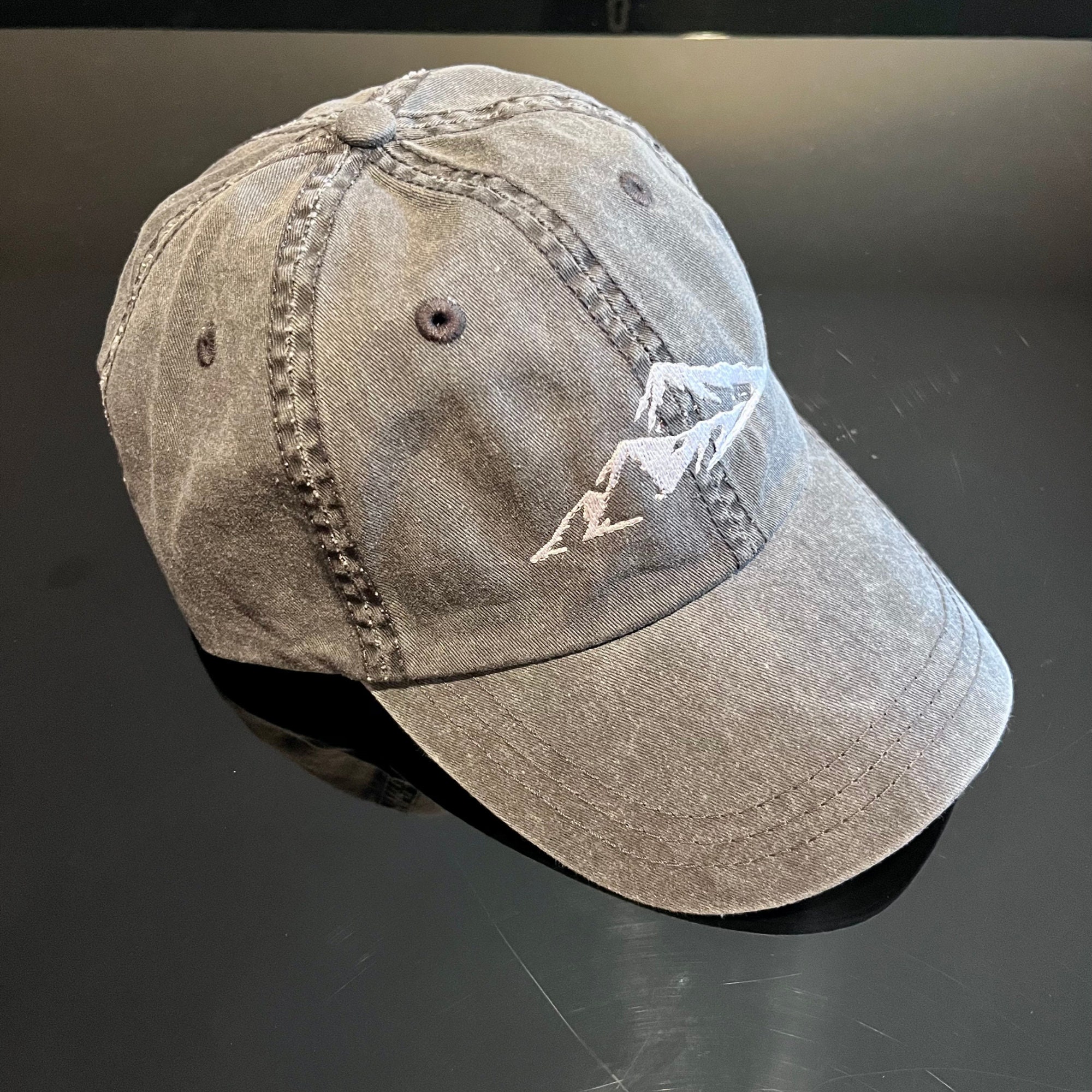 Embroidered Mountain Hat: 100% Cotton Distressed Baseball  display picture 2