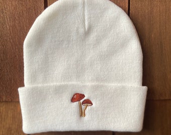 Bonnet champignon brodé, bonnet tricoté à revers pour hommes et femmes | Chapeau de champignon brodé unisexe, couvre-chef d’hiver doux et chaud