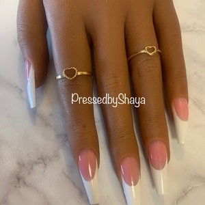 Frenchie | French tip | Press on nails