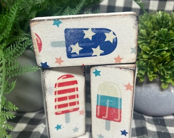 Patriotic popsicles America stars wooden block signs: Summer tier tray