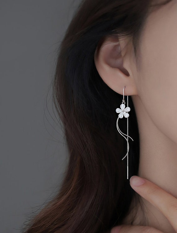 Pearl Flower Threader Earrings – POPPY FINCH