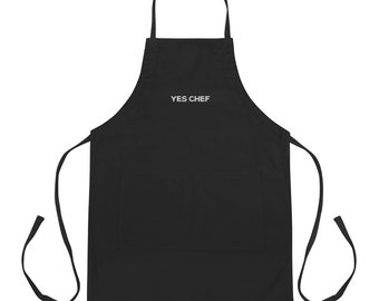 Yes Chef Embroidered Apron in Black | The Bear | Holiday Gift | Kitchen Accessory | Kitchen Apron | Yes Chef Apron | Yes Chef Gift