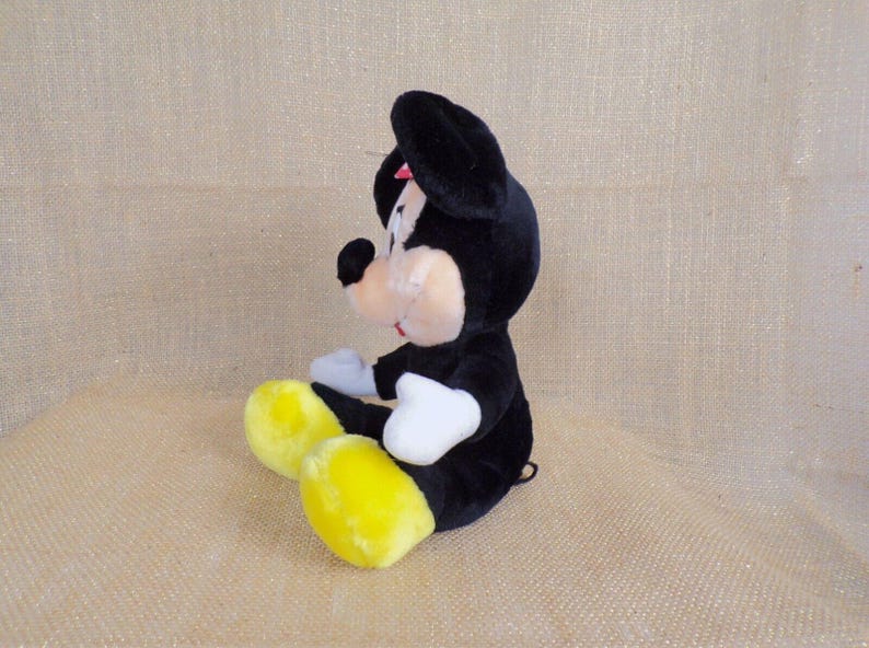 Vintage Disneyland Disney World Plush Minnie Mouse with Polka Dot Bow image 5