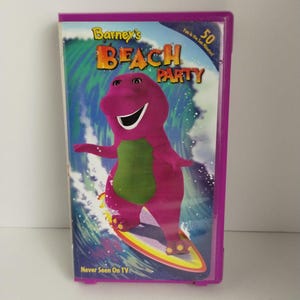 Barney & Friends Beach Party VHS Video Tape Sing Along Songs Vintage Hard Case