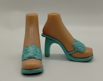 Bratz New Year Celebration Shoes Yasmin Mint Blue Heels - Feet