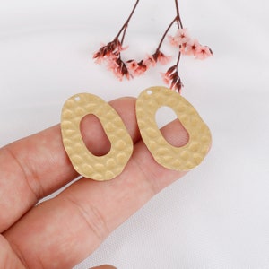 Raw Brass Oval Charm, Brass Earring Pendants, Brass Accessories, Earring Connectors, Jewelry Supplies Making and Discovery