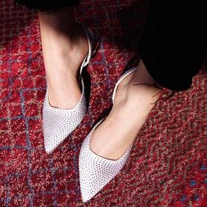 24 Fillable Cinderella Slipper Wedding Favor Holders Plastic Shoes - White