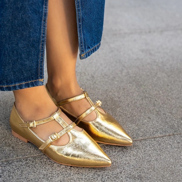 GOLD LEATHER MARYJANE, T-Strap Mary Jane Shoes, Strap Detailed Shoes, Low Heels, White Vegan Leather Heels, Women's Casual Flat